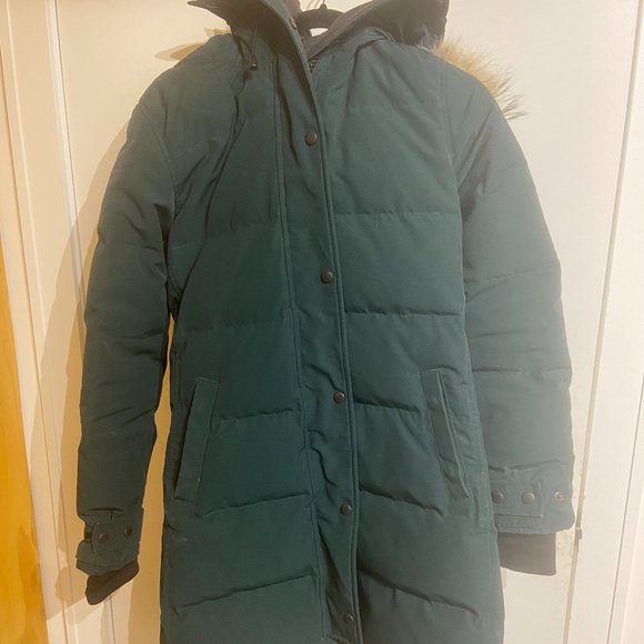 Canada Goose Jackets & Blazers - Canada Goose mid-thigh winter jacket